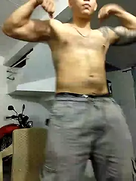 Snapshot of King_russo chatting on September 18, 12:34 am King russo online show from September 18, 12:34 am