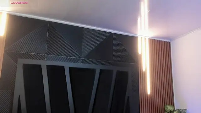 JeanColleman online show from December 3, 11:14 pm