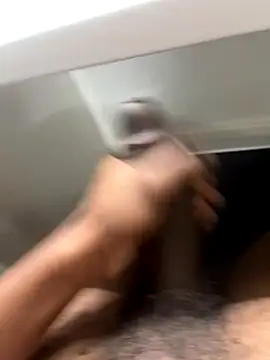 arrete2025 online show from December 4, 7:45 pm