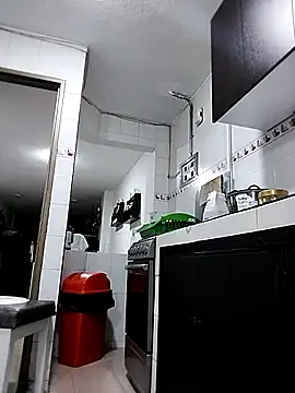 EMILY ROUSSE71 online show from March 5, 1:06 pm