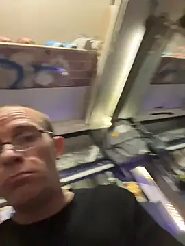 Snapshot of DirkD916 chatting on October 14, 3:07 am DirkD916 online show from October 14, 3:07 am