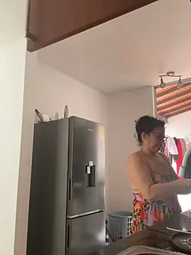 Sharongirl07 online show from July 25, 3:09 pm