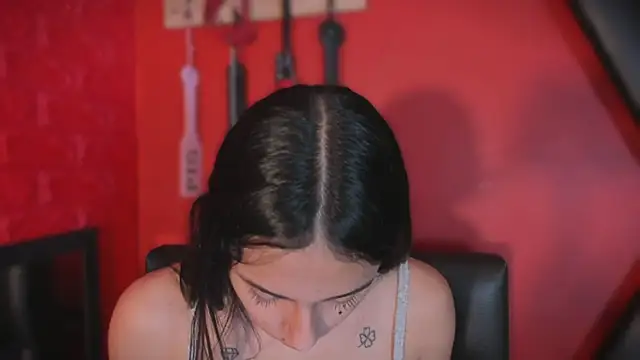 Monttserratt online show from April 22, 7:15 pm