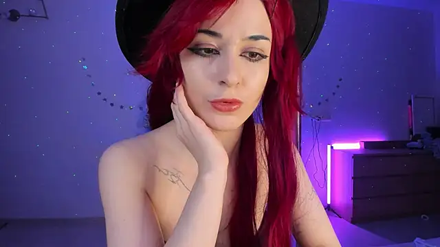 mollyposhh online show from January 1, 7:09 am