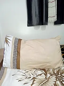 Snapshot of Orlasx chatting on September 24, 7:28 pm Orlasx online show from September 24, 7:28 pm