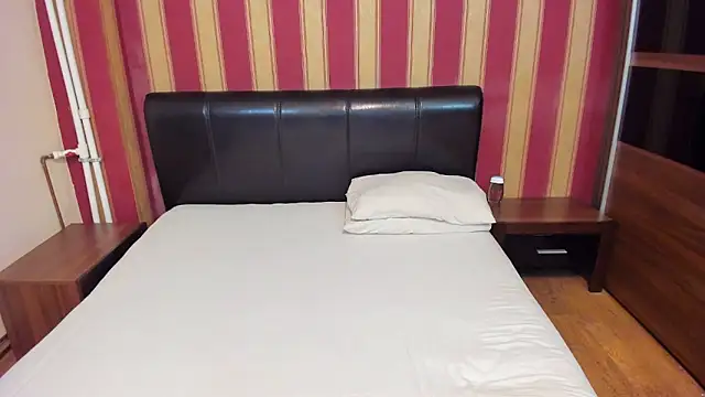 AshPage online show from December 15, 8:58 pm