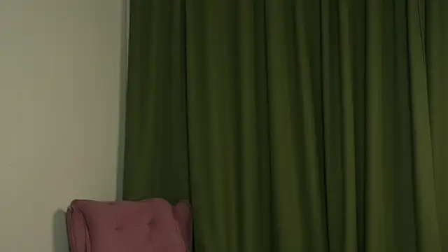 Snapshot of whisper_of_love chatting on March 22, 2:16 am whisper of love online show from March 22, 2:16 am