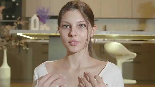 Snapshot of whisper_of_love chatting on November 9, 2:10 am whisper of love online show from November 9, 2:10 am