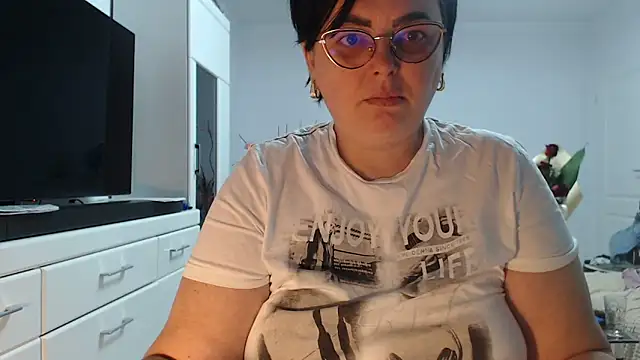 Amandamuller1982 online show from March 3, 10:04 pm