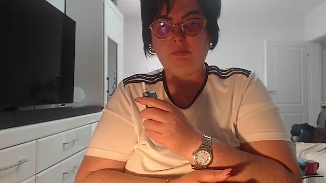 Amandamuller1982 online show from April 20, 8:39 am