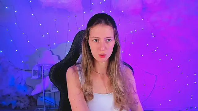 Snapshot of Sharon_Evansi chatting on December 25, 11:54 am Sharon Evansi online show from December 25, 11:54 am