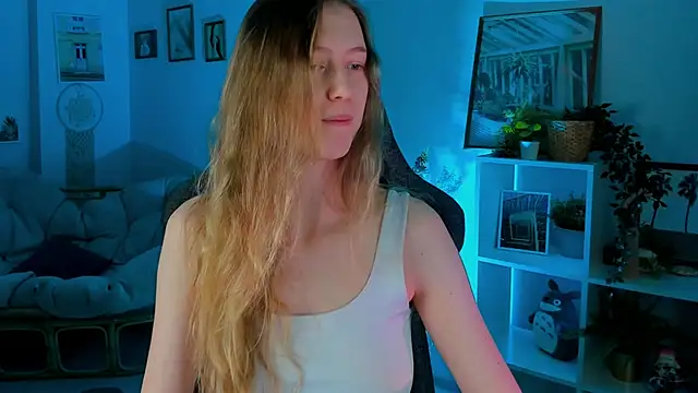 Snapshot of Sharon_Evansi chatting on February 11, 11:43 am Sharon Evansi online show from February 11, 11:43 am