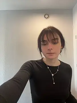 AdelinaAlia online show from April 24, 10:18 am