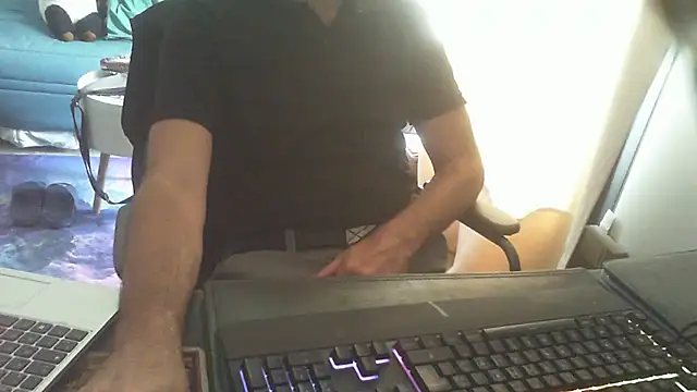 Snapshot of shyfrenchcock1 chatting on July 29, 1:20 pm shyfrenchcock1 online show from July 29, 1:20 pm