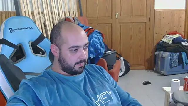 chicomallorca96 online show from February 8, 4:21 pm