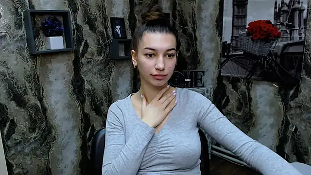 KarolinaRosse  online show from January 17, 6:26 am