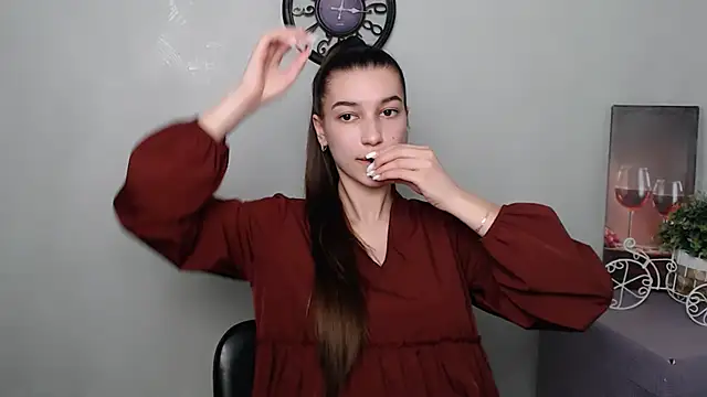 KarolinaRosse  online show from March 3, 9:55 am