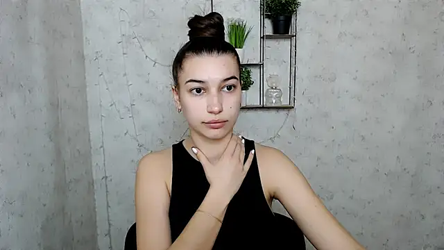 KarolinaRosse  online show from March 23, 6:47 am