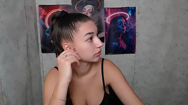 KarolinaRosse  online show from September 26, 5:00 am