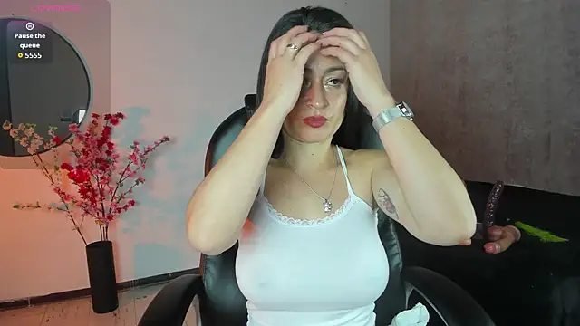 SaraMilf 69 online show from November 14, 12:37 pm