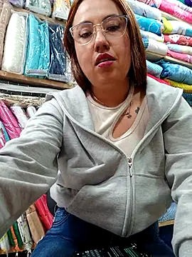 VIOLETA-25  online show from March 21, 10:50 pm