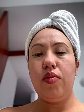 VIOLETA-25  online show from March 26, 3:06 pm