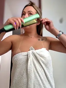 VIOLETA-25  online show from April 21, 3:07 pm