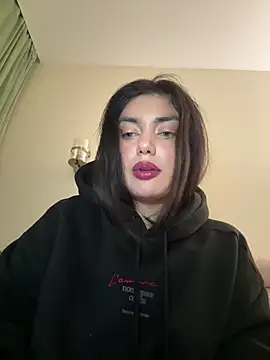 Sweet Khalifa  online show from October 30, 2:40 pm