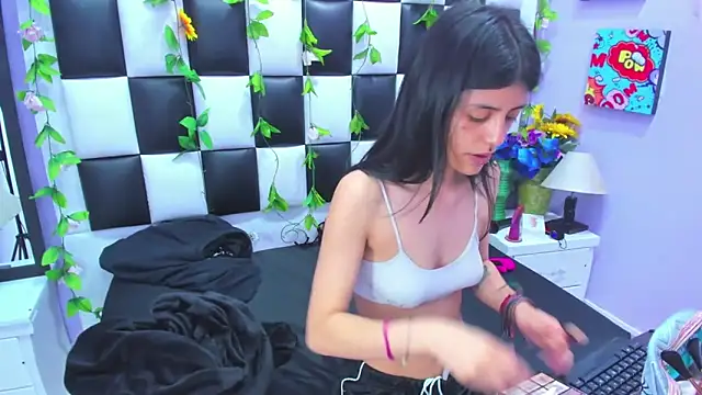 Snapshot of Morgana_Smit chatting on September 19, 1:45 pm Morgana Smit online show from September 19, 1:45 pm