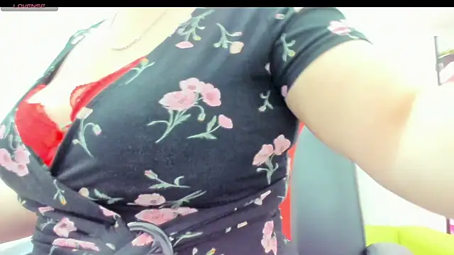 Snapshot of Dolorys chatting on December 29, 6:35 am Dolorys online show from December 29, 6:35 am