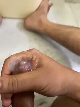 Snapshot of AbhishekFist chatting on December 12, 4:53 pm AbhishekFist online show from December 12, 4:53 pm