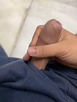 Snapshot of AbhishekFist chatting on September 28, 3:17 pm AbhishekFist online show from September 28, 3:17 pm