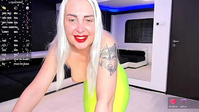 Blond Babes online show from January 6, 5:38 pm