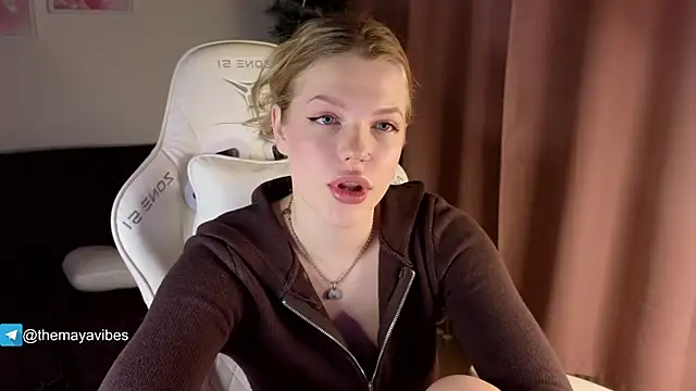 Maya Rave online show from January 14, 3:45 am