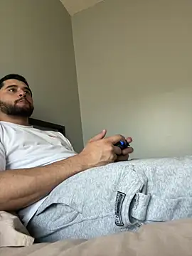 LATINMOBB online show from December 6, 8:51 pm