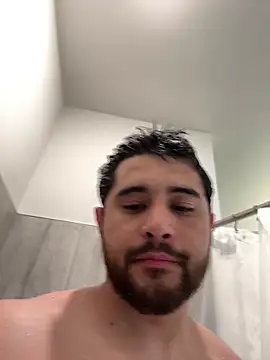 LATINMOBB online show from April 22, 9:05 pm