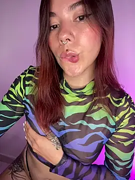 luccianagreyy online show from February 4, 8:49 pm