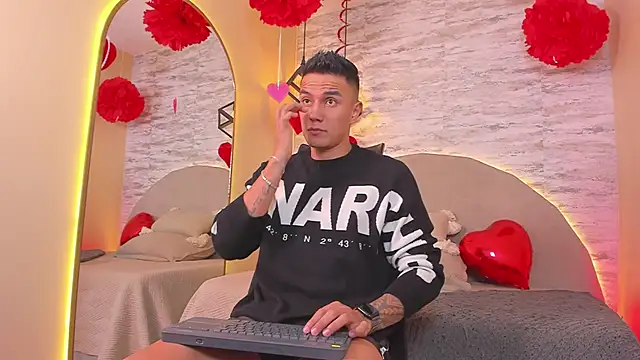 Aron Bolt online show from February 16, 12:12 pm