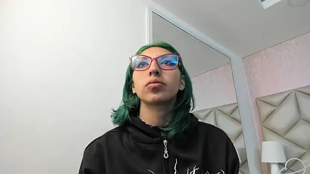 Im gaia online show from September 18, 12:40 pm