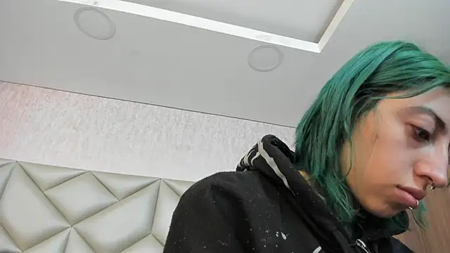 Im gaia online show from November 22, 12:15 pm