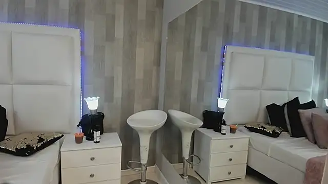 HazelMoret online show from February 13, 12:21 pm