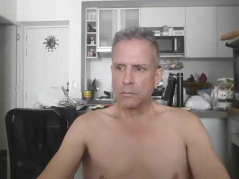 Diegoperrote682661 online show from September 28, 6:35 pm