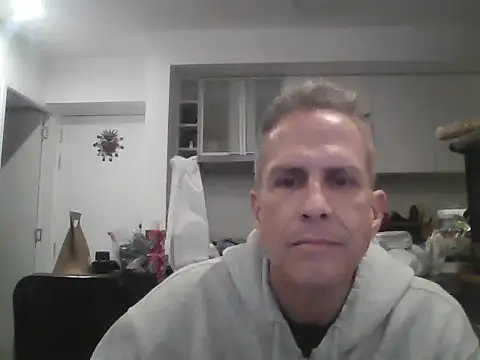 Diegoperrote682661 online show from October 2, 11:12 pm