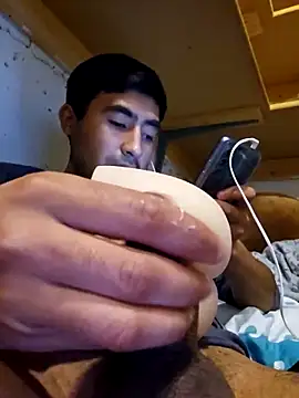 Axeltu77 online show from April 22, 10:33 pm