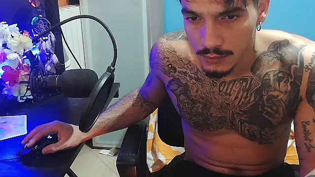 Badboyi1997 online show from October 6, 1:03 am