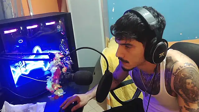 Badboyi1997 online show from October 25, 7:41 pm