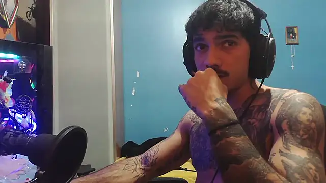 Badboyi1997 online show from November 12, 3:29 am