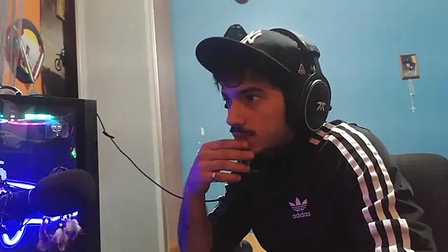 Badboyi1997 online show from November 21, 1:26 am