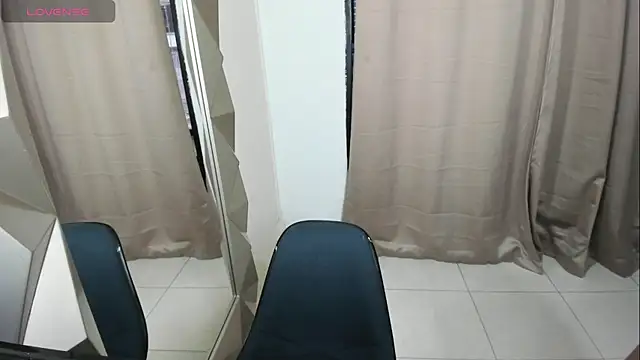 Mia scarlet69 online show from January 6, 12:42 pm