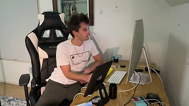 Dylansd online show from December 19, 12:34 am